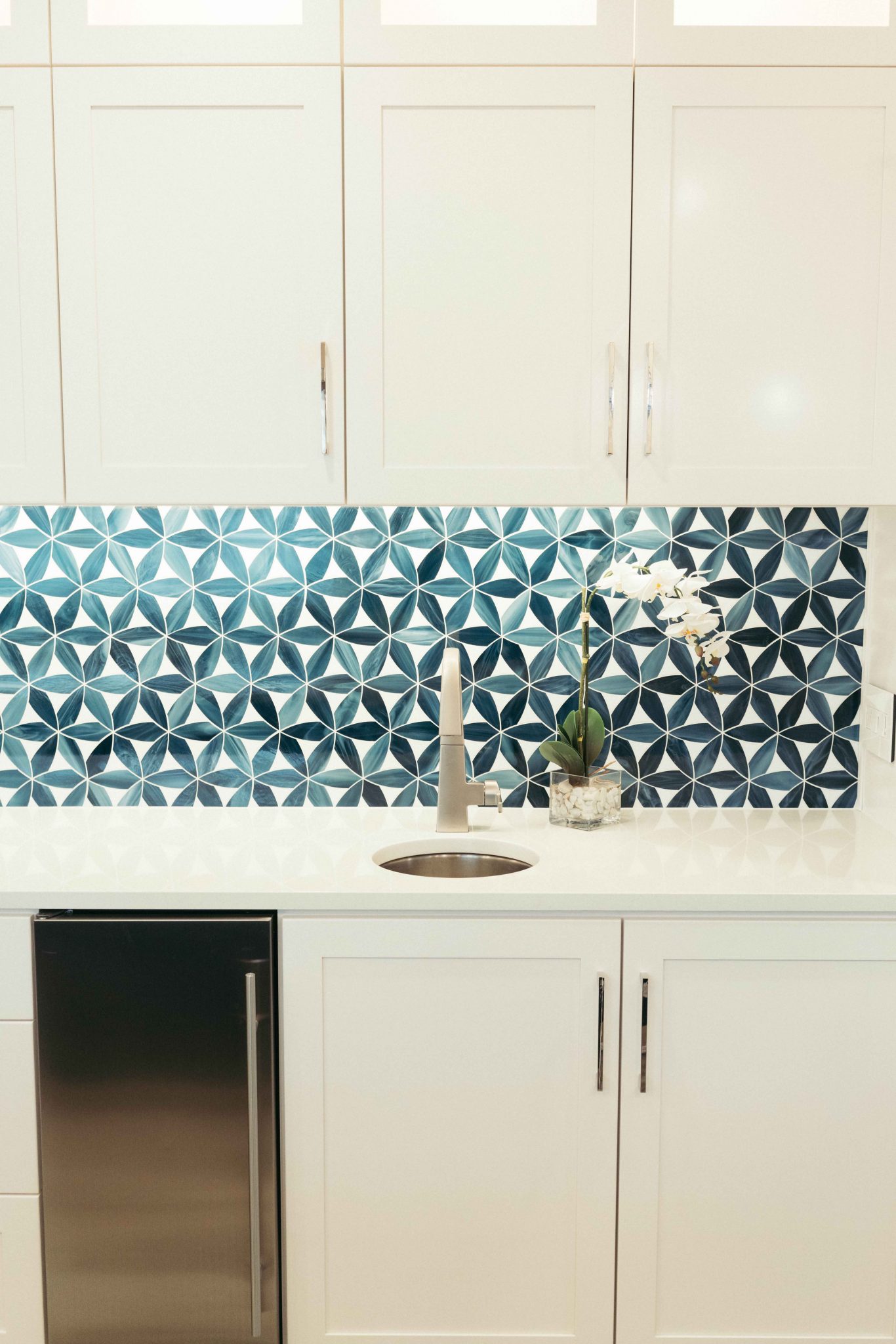 Modern Blue & White Kitchen & Pantry – GMI Design Group – Formerly Gina ...